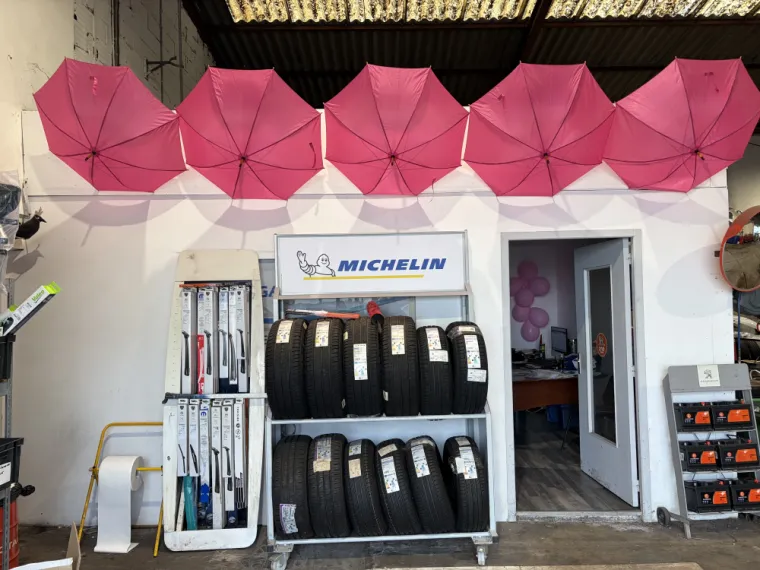 Garage des flots soutien la ligue contre le cancer en ce mois d'octobre rose, Palavas-les-Flots, Garage des Flots